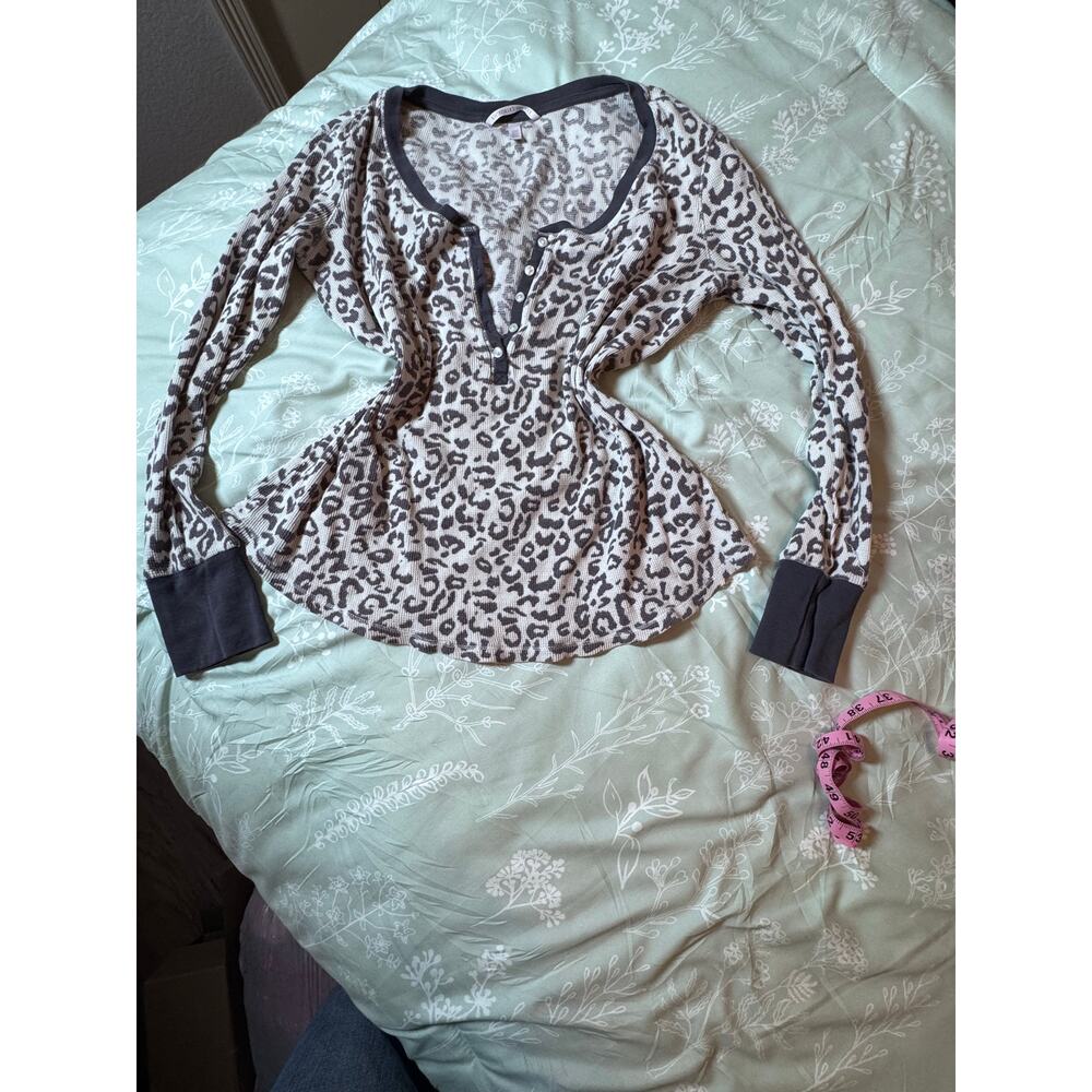 Pink and gray cheetah print Victoria’s Secret sleep set